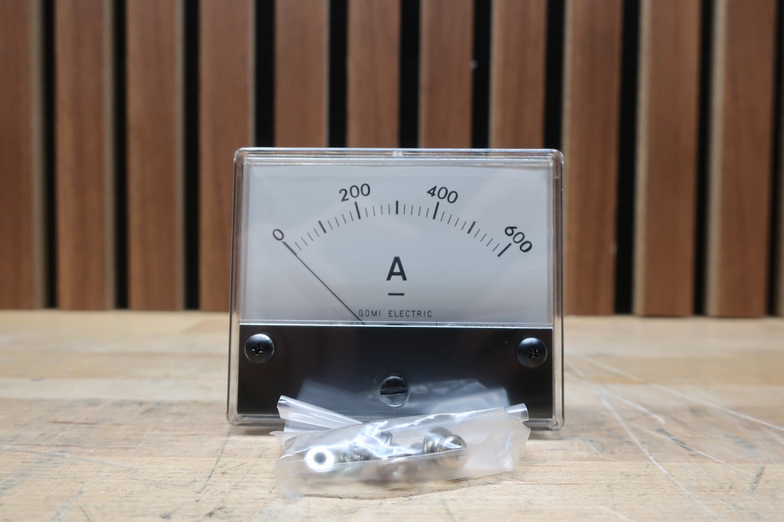 GOMI ELECTRIC GM-6BA | 2006 Class 2.5 Voltage Meter 60mV