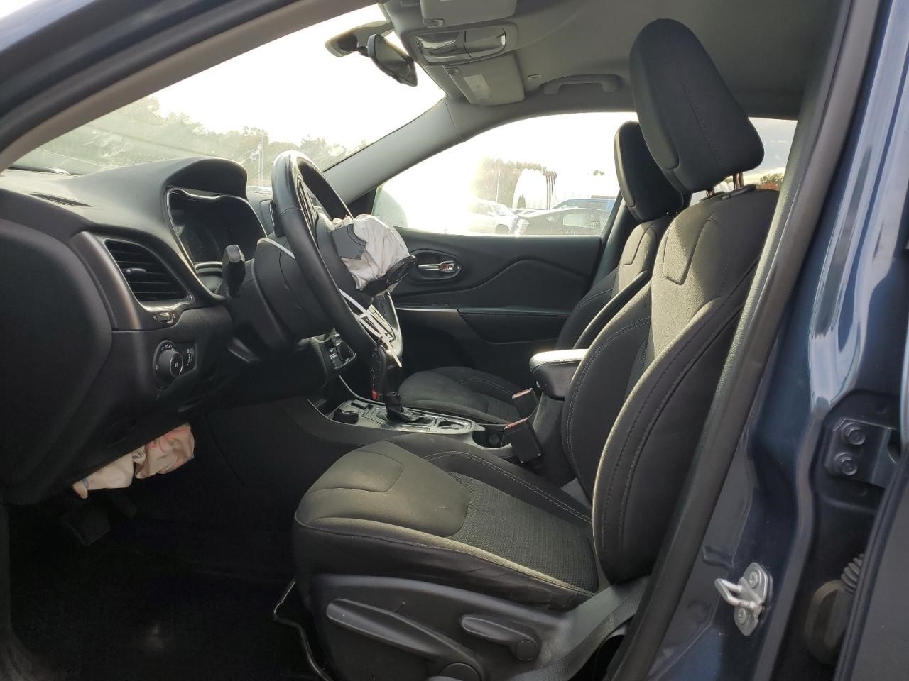 Used Glove Box fits: 2019 Jeep Cherokee Grade A