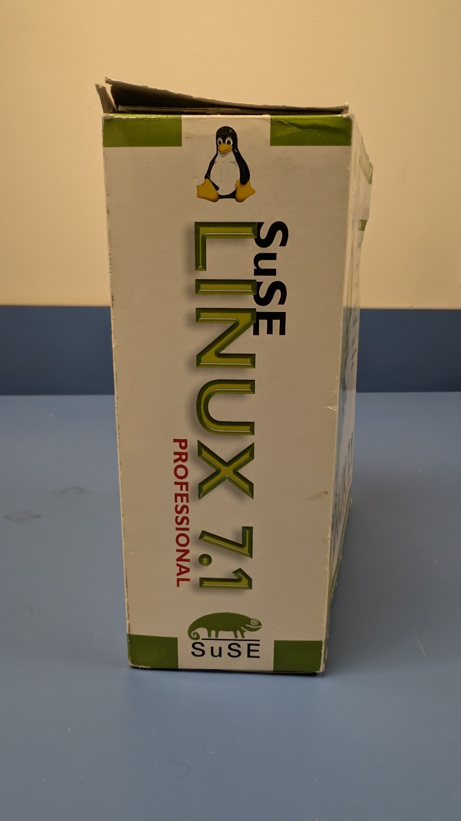 Suse Linux 7.1 Professional (CD-ROM, 2001) Big Box Vintage Software