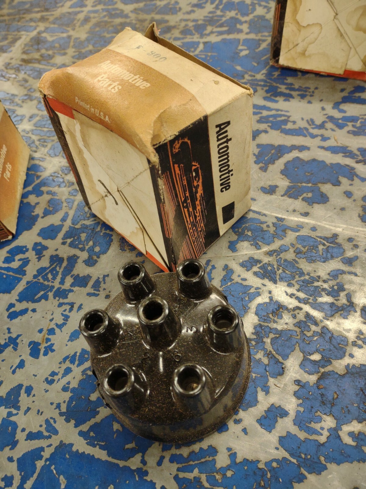 New Old Stock, Quality Parts F-300 Ford 6 Dist. Cap