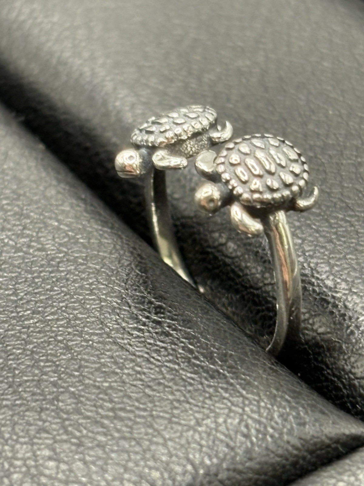 New Condition Sterling Silver Turtle Toe Ring 925 B12