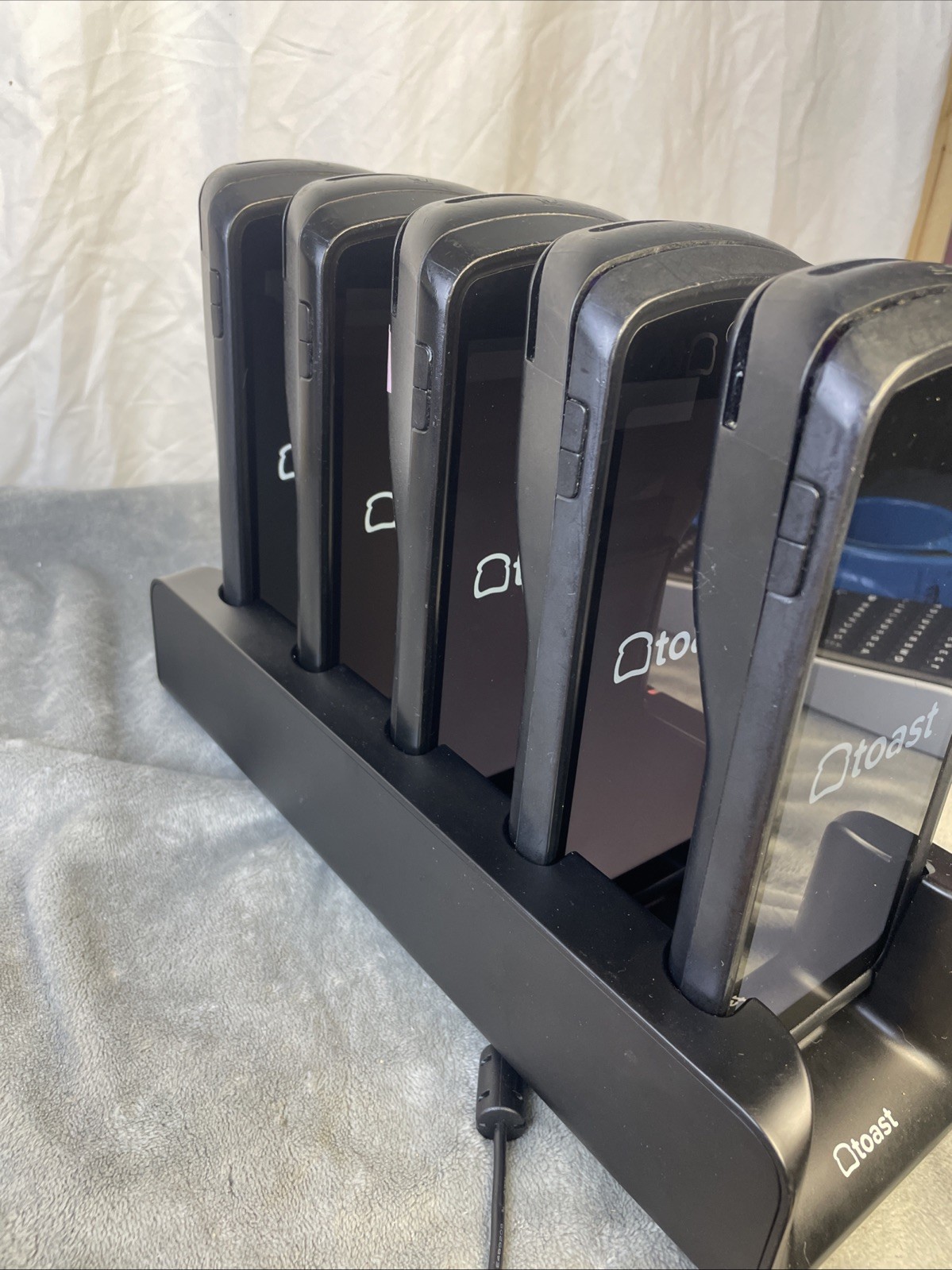 Lot of 5 Toast Go 2 Handheld POS Tablets TG200 with DTC200 Charging Dock