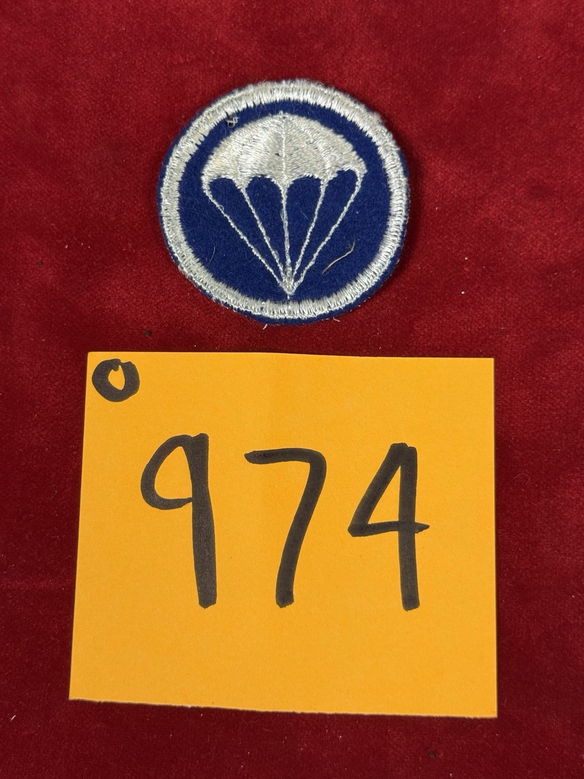 WW2 Airborne Cap Badge O974