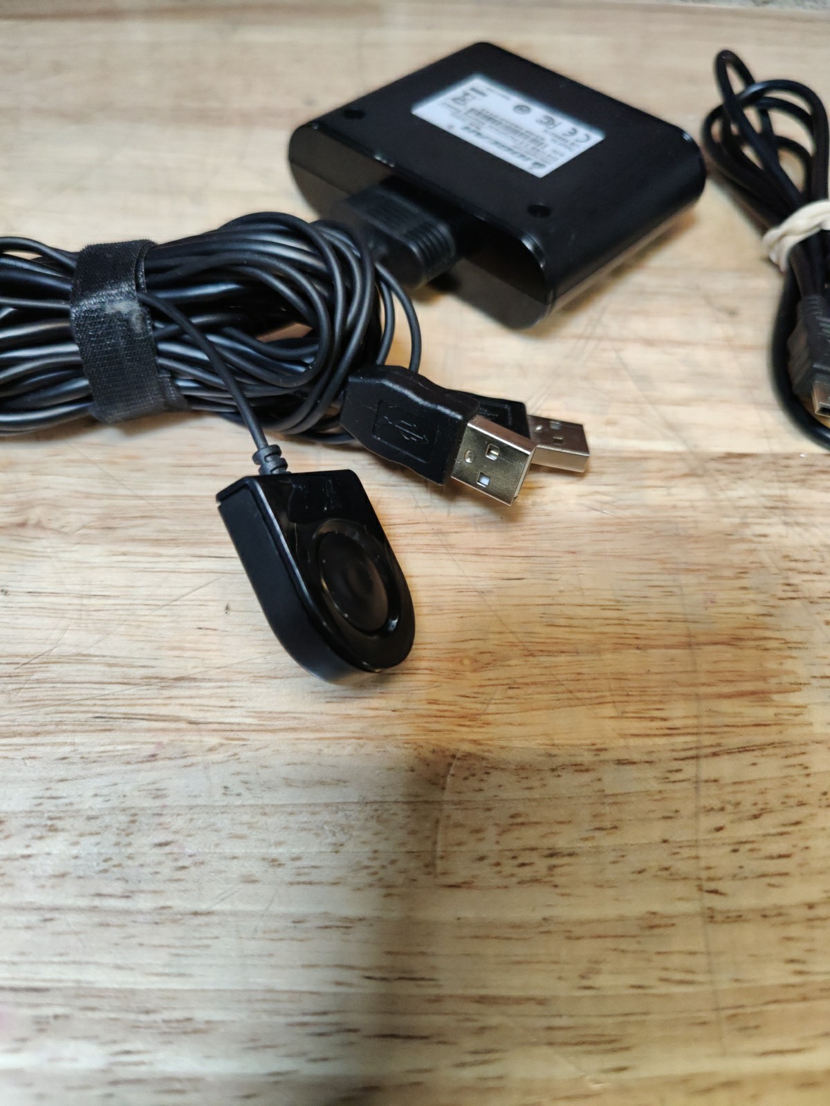 IOGEAR 2x4 2.0 Peripheral Sharing Switch GUS402 Black