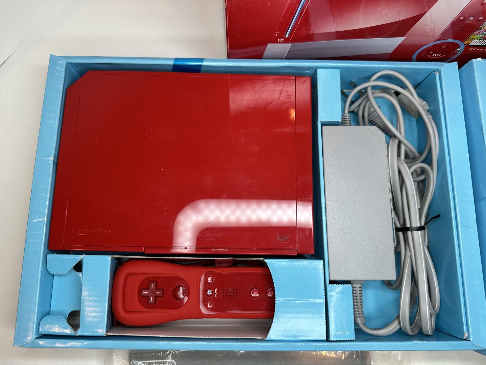 Nintendo Wii Red Console Mario 25th Anniversary Edition w/2 Games CIB Tested