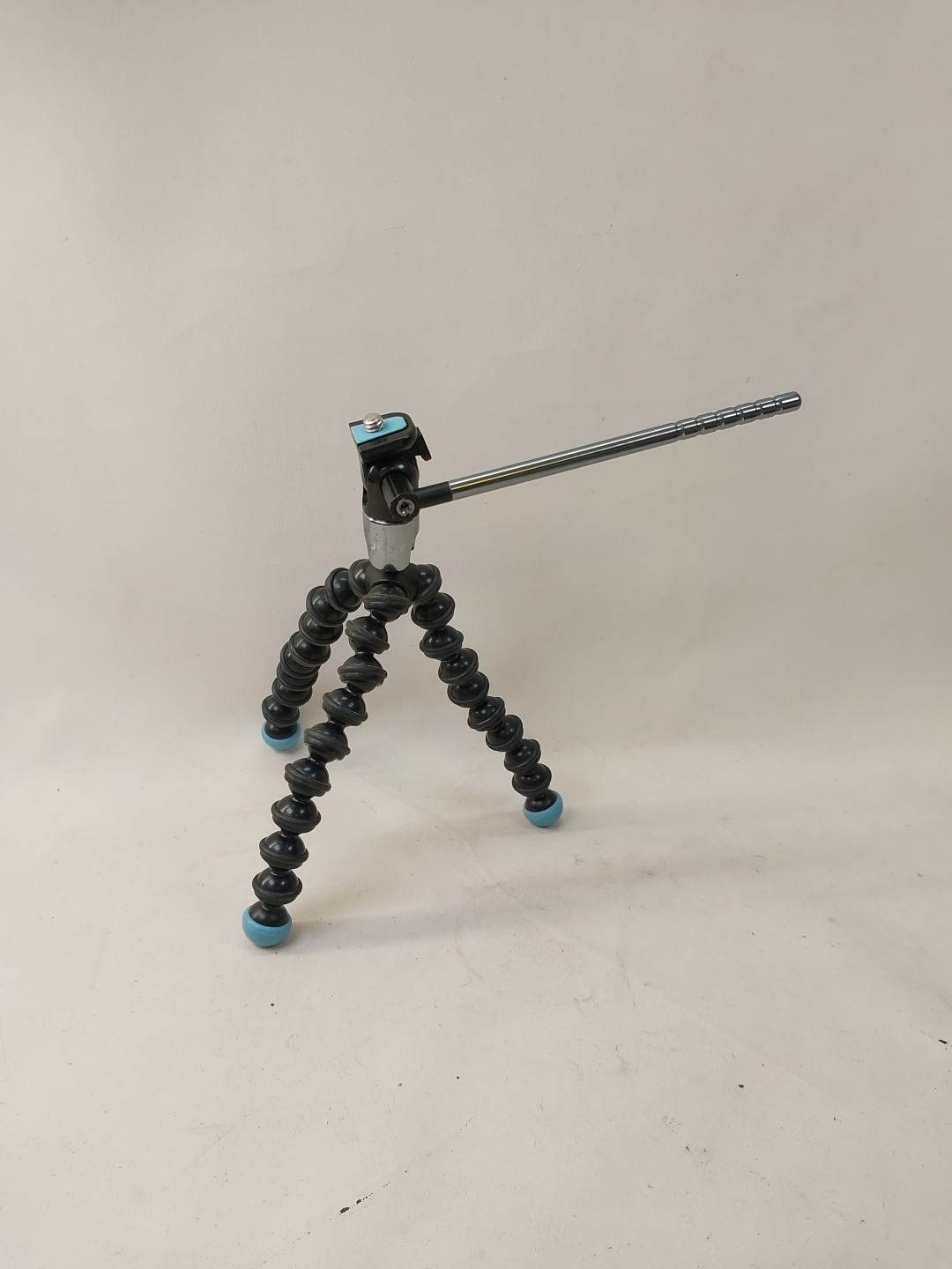 Used Joby GripTight GorillaPod Video Magnetic Feet For Smart Phone Swivel Head