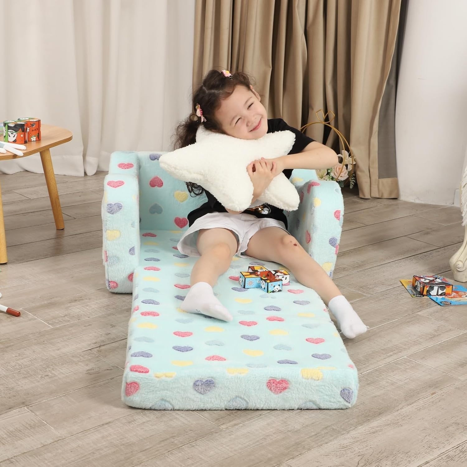 Kids-Friendly 2-in-1 Couch and Lounger - Colorful Heart Design for Toddlers