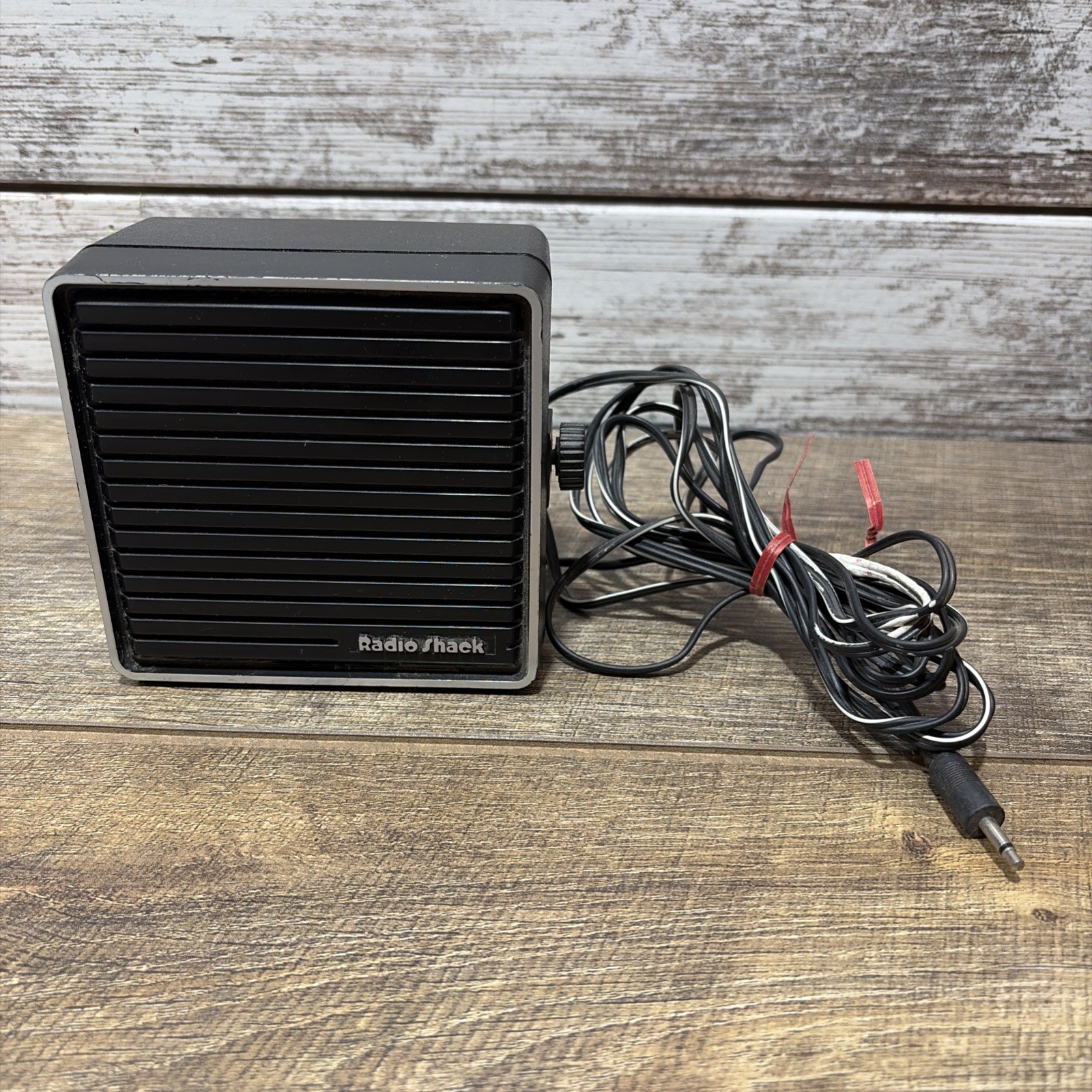 RADIO SHACK Speaker Black, Aux 10’ Chord (5W MAX) CAT No. 21-549
