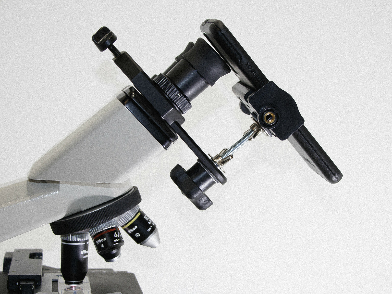 Microscope Eyepiece Camera Adapter for Smartphone & iPhone + 10x 20mm Oculars