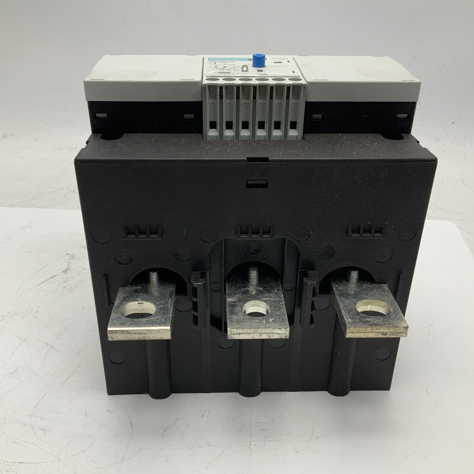 NEW SIEMENS 3RB2066-2MC2 SOLID STATE RELAY
