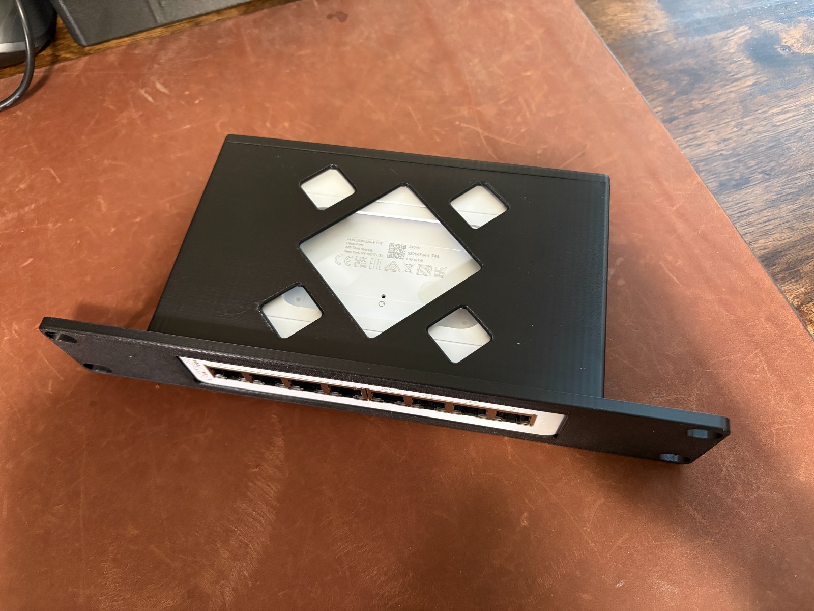 ubiquiti 8 port poe lite 10" rackmount