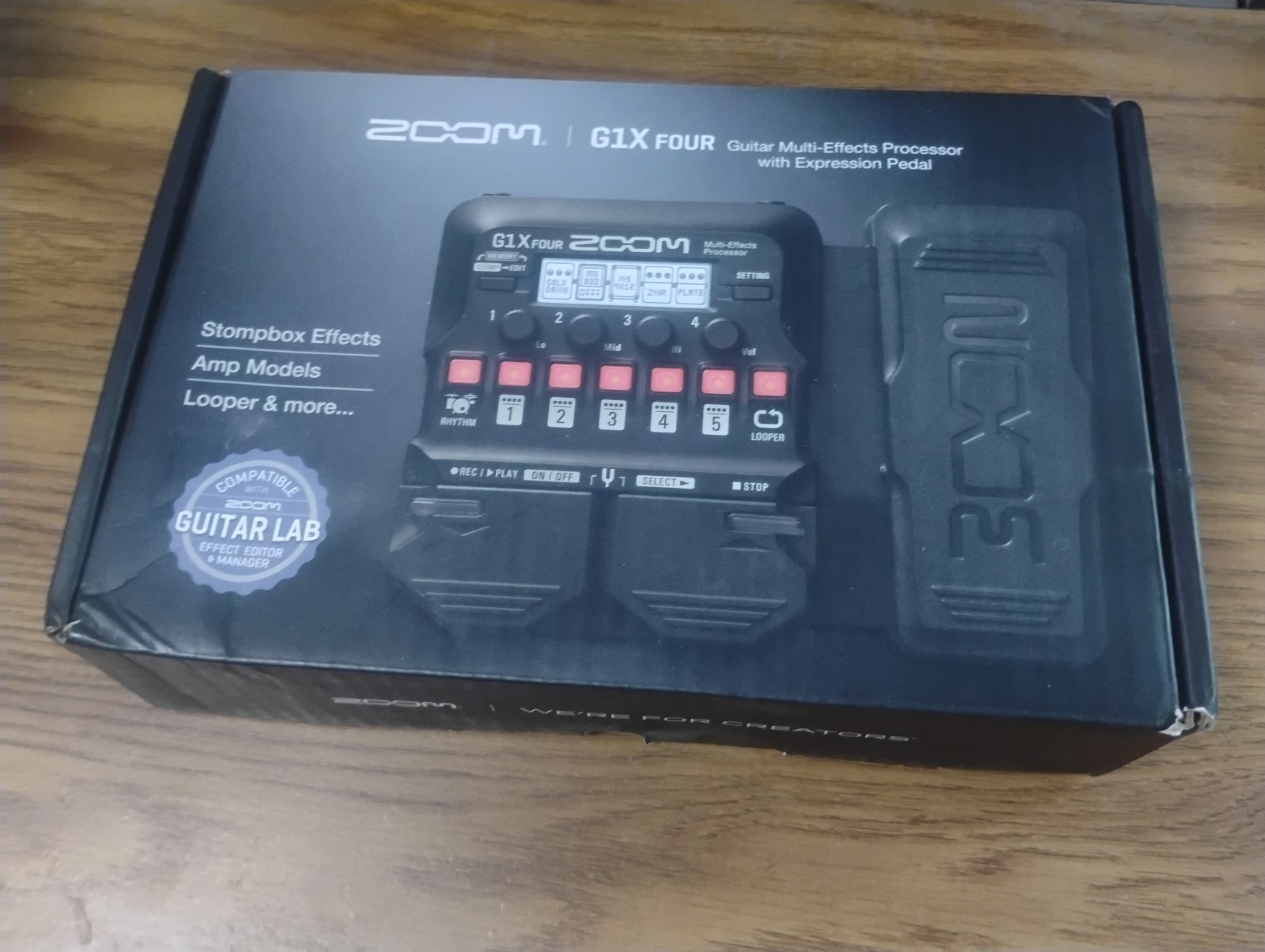 Zoom G1X Four Guitar Effects Processor with Built-in Expression Pedal