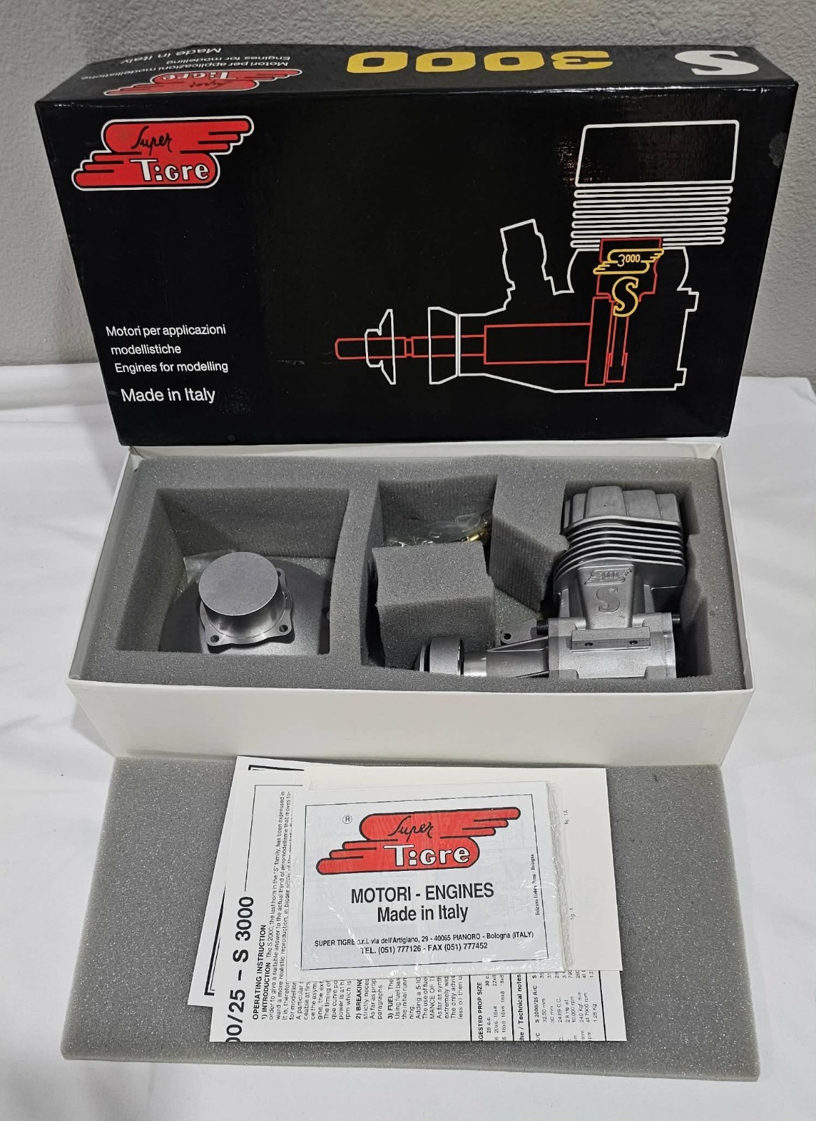 SUPER TIGRE Engine - Super Tigre S 3000  K LARGE CARB new!