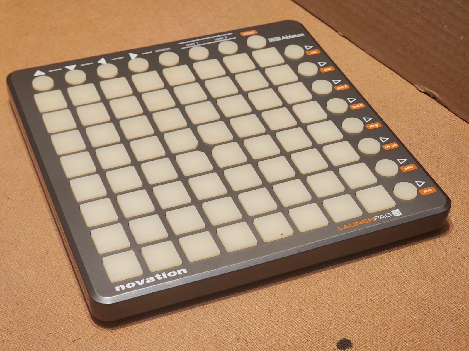 Novation Launchpad S Mixer Ableton NOVLPD02 USB Brighter Live Controller Music