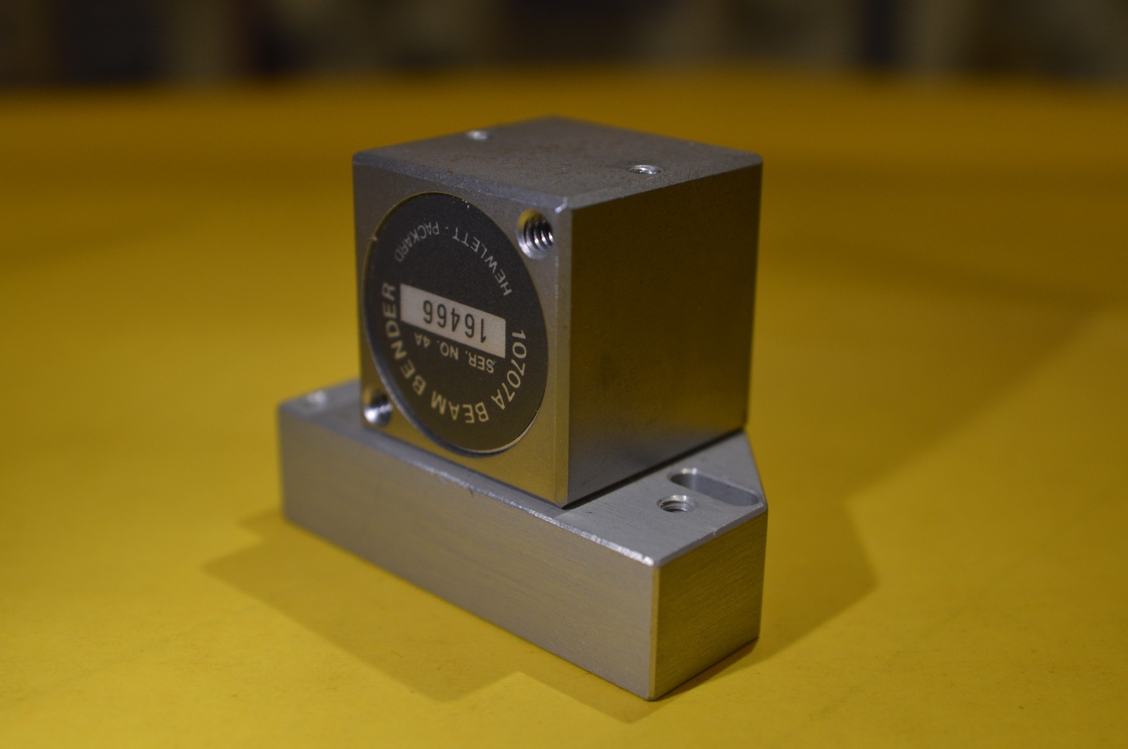 HP Model: 10707A Beam Bender WITH BASE