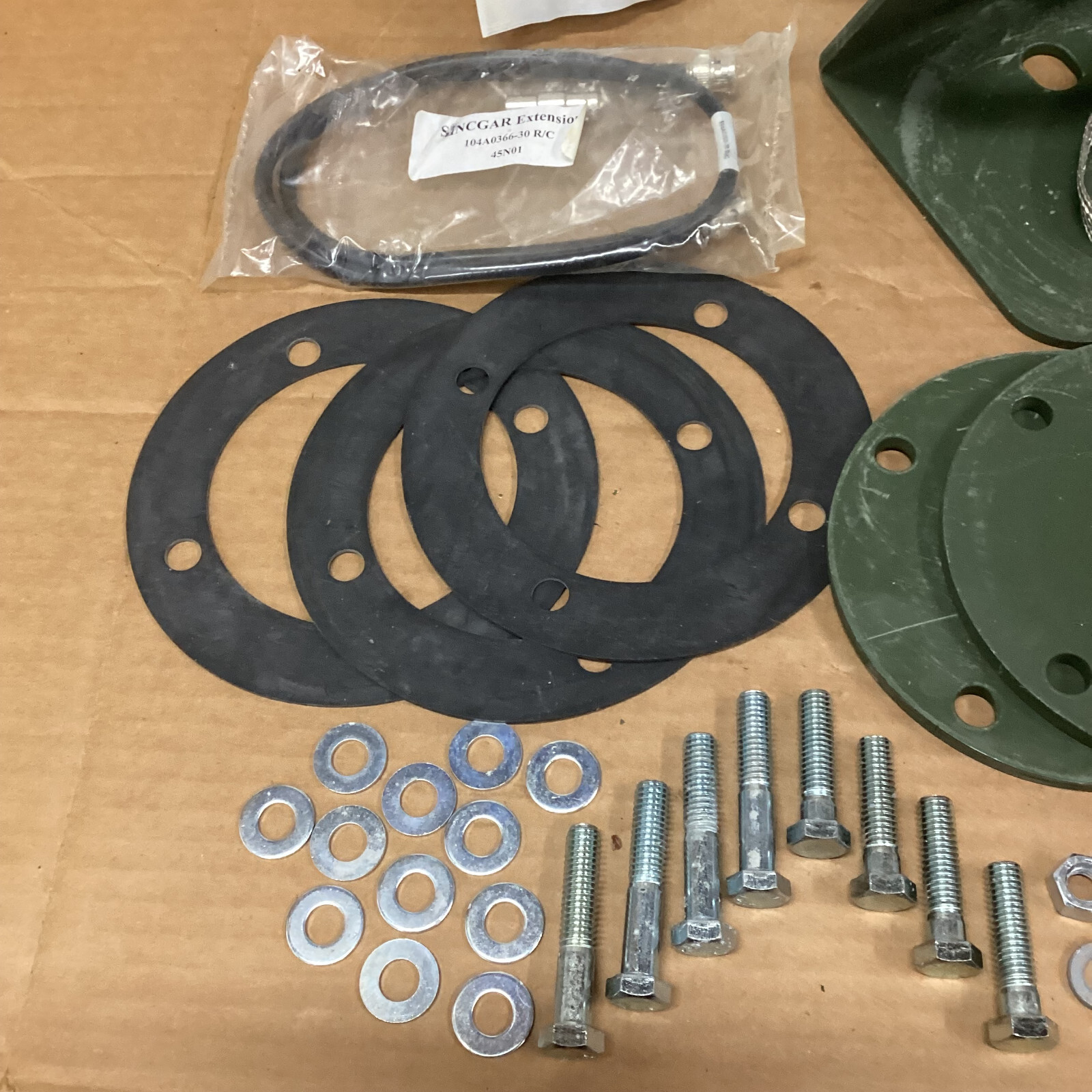 Antenna relocation kit/tarder 2-bolt pn#104A0325S