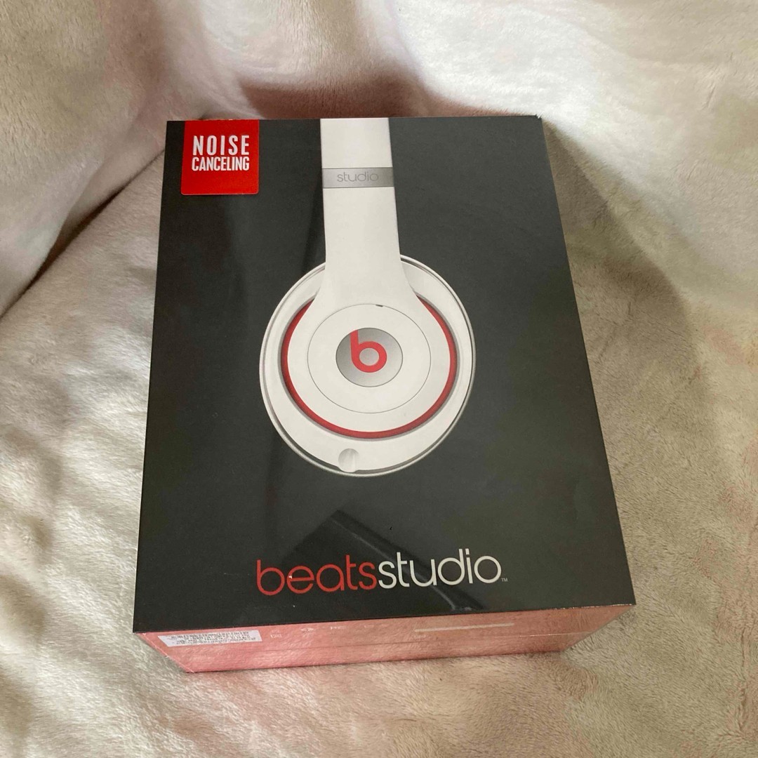 Beats Studio 2 by Dr. Dre Wired Over-Ear Headphones White Noise Cancelling New