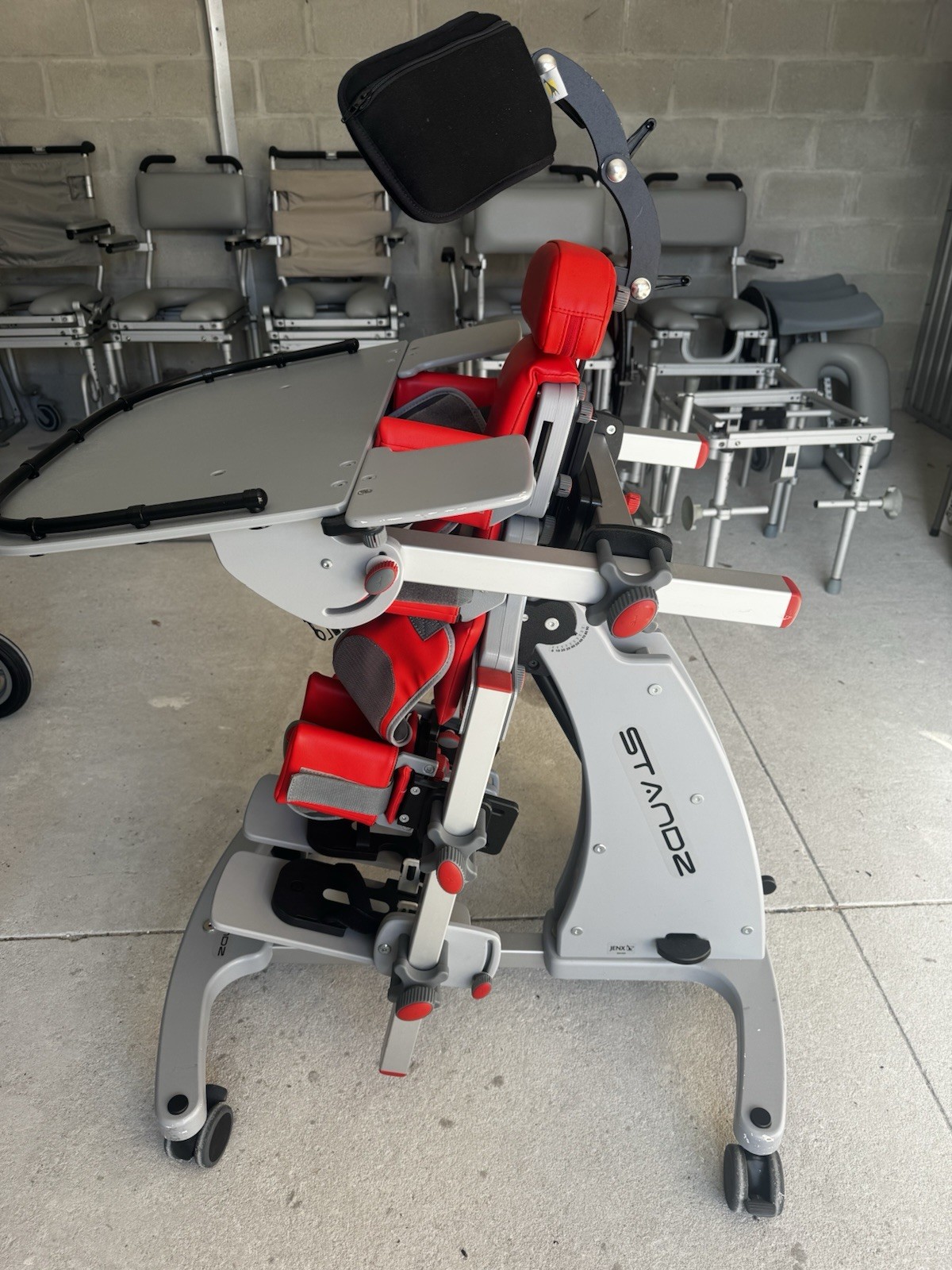 Jenx Standz Movement Trainer Adjustable Height Tray 4 Wheels Child Red/Gray