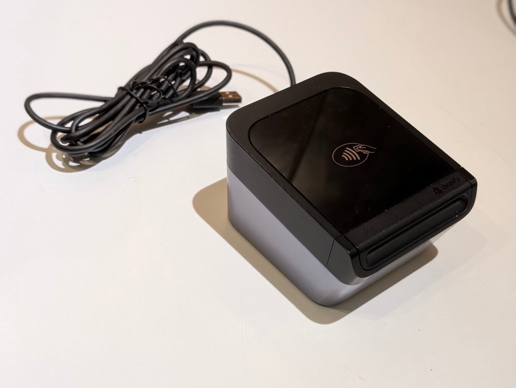 Shopify Tap & Chip S1801 Card Reader With Dock S1802 -Used, Works Great!
