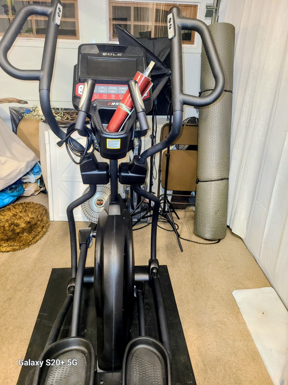 SOLE E95 Elliptical Machine Black w/ Heart Rate Monitor, Fan, Speakers, 10 Prog.
