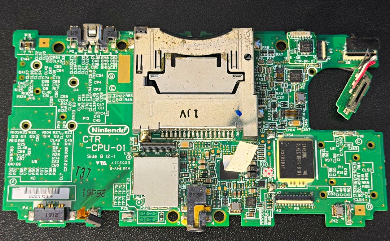 Nintendo 3DS OG Motherboard Main PCB Board Green Untested