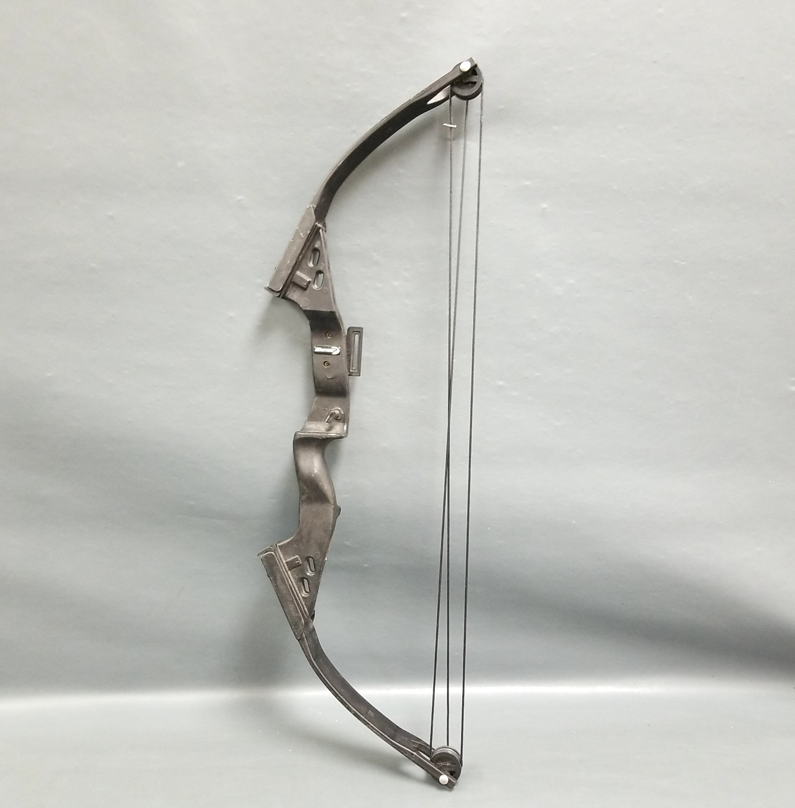 Bear Archery Youth Compound Bow Black 30.5" GUC!