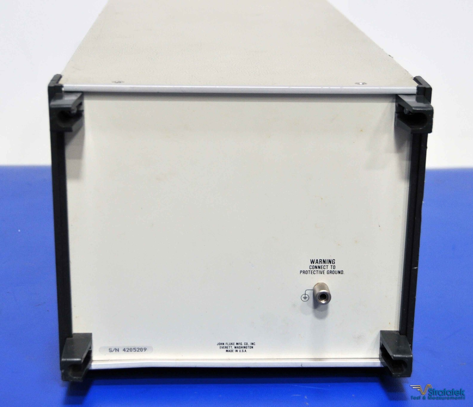 Fluke 752A Reference Divider 10:1 (±0.2 ppm) and 100:1 (±0.5 ppm) Calibration
