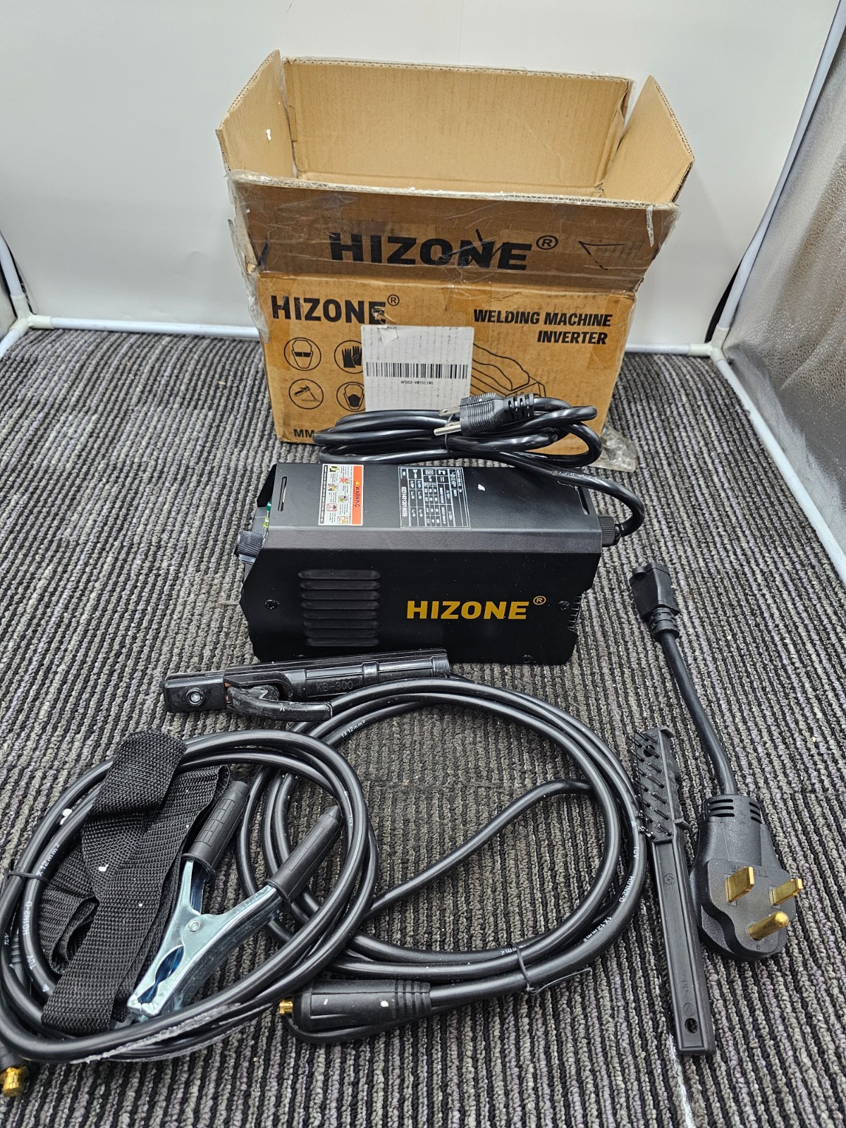 HIZONE MMA-120 Welding Machine Inverter With LED Data Display 110V/220V - Black