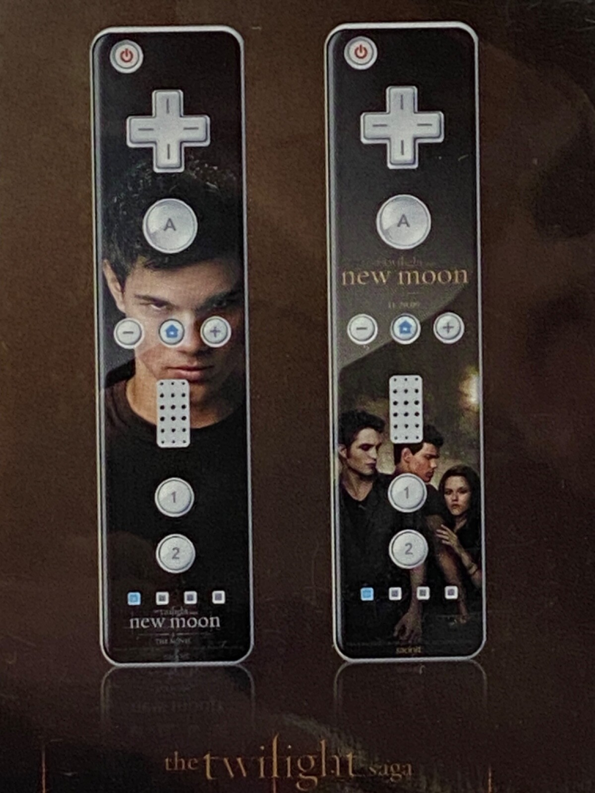 Skinit Personalize Skin The Twilight Saga New Moon Compatible with Wii Remote