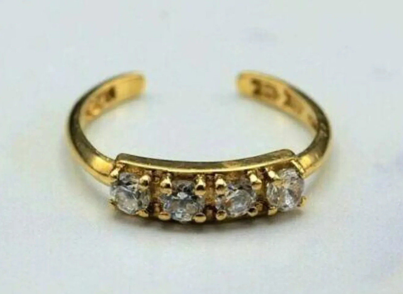 Lab Created Diamond Womens 4 Diamond Adjustable Toe Ring 925 Silver