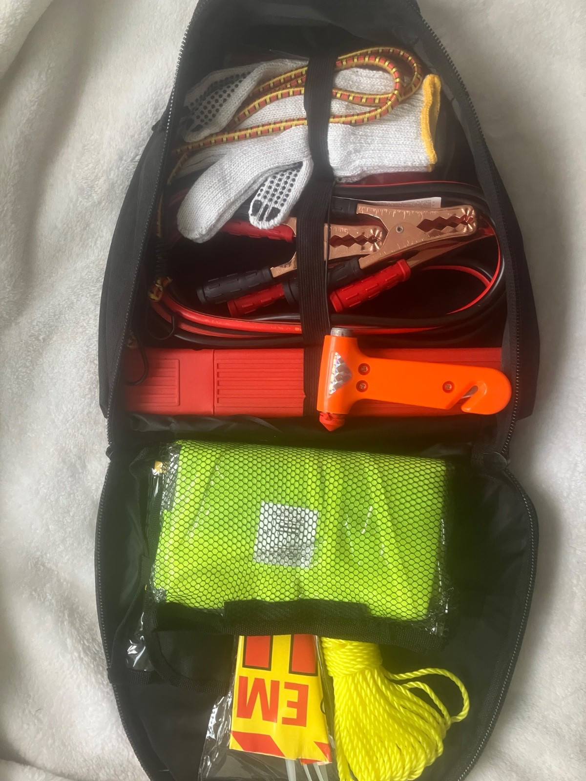 Thrive Auto Roadside Emergency Kit