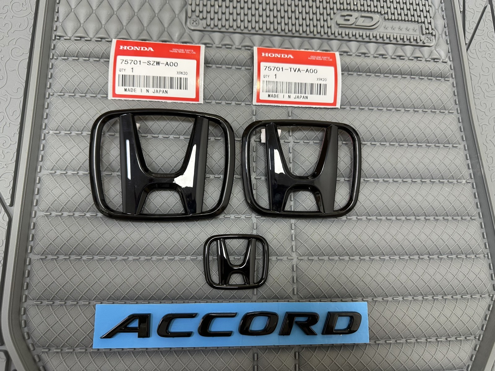 FRONT & REAR Glossy Black Emblem Badge Stickers For ACCORD 2018-2022