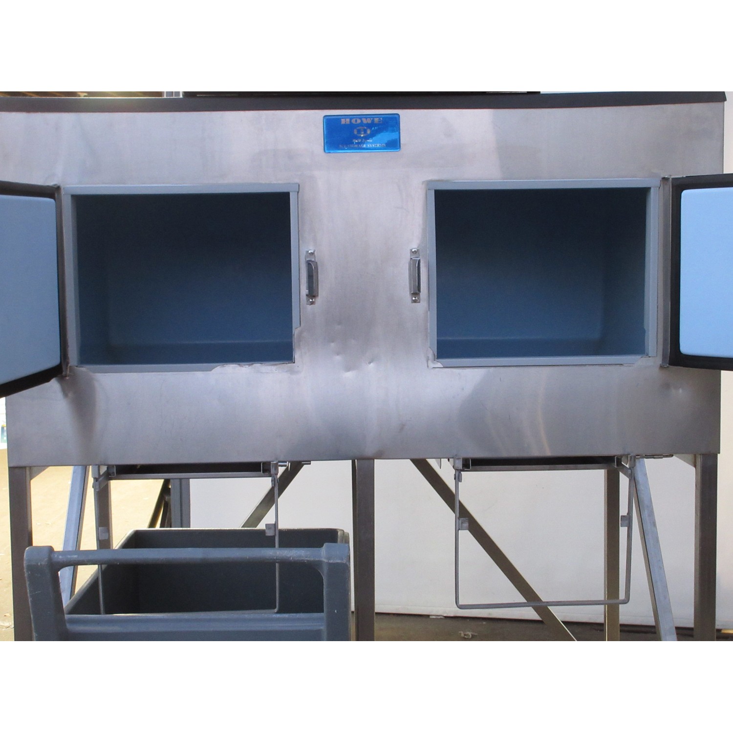 Howe 2000RL Ice Maker Flaker with Ice Storage