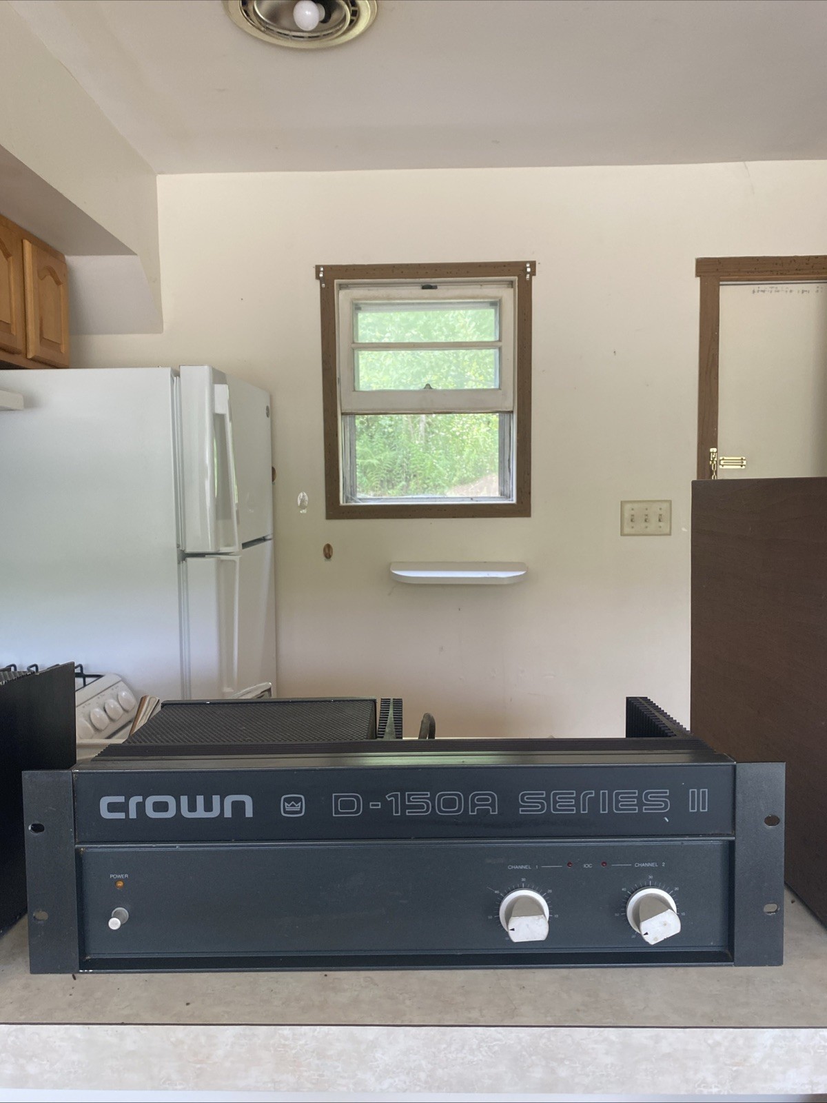 Vintage Crown D-150A Series 2  Power Amplifier