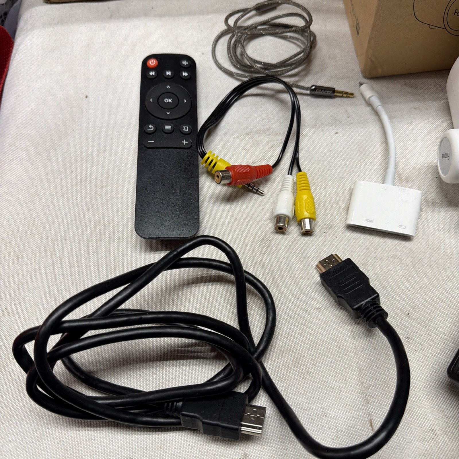 Mini LED Portable Video Projector Elephas