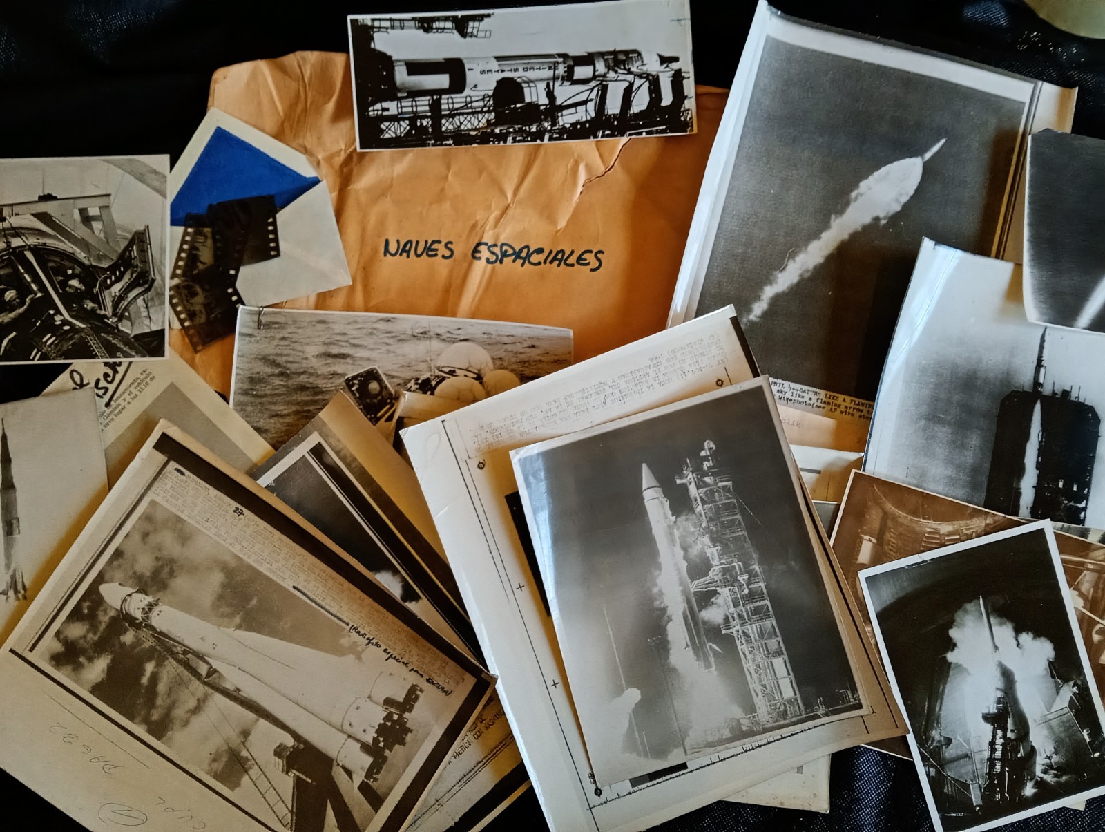Vintage 1960s NASA Space Program Press Archive - 16 Photos & 5 Negatives - DHL