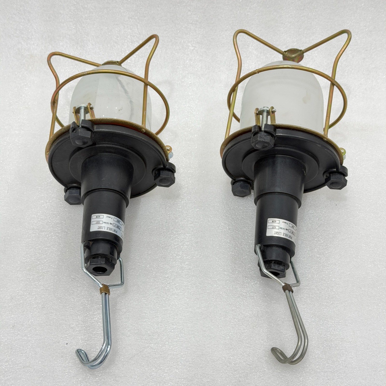 AMEO MARINE PIM3-P PORTABLE WORK LIGHT E27 220V 40W HANGING LAMP NEW LOT OF 2