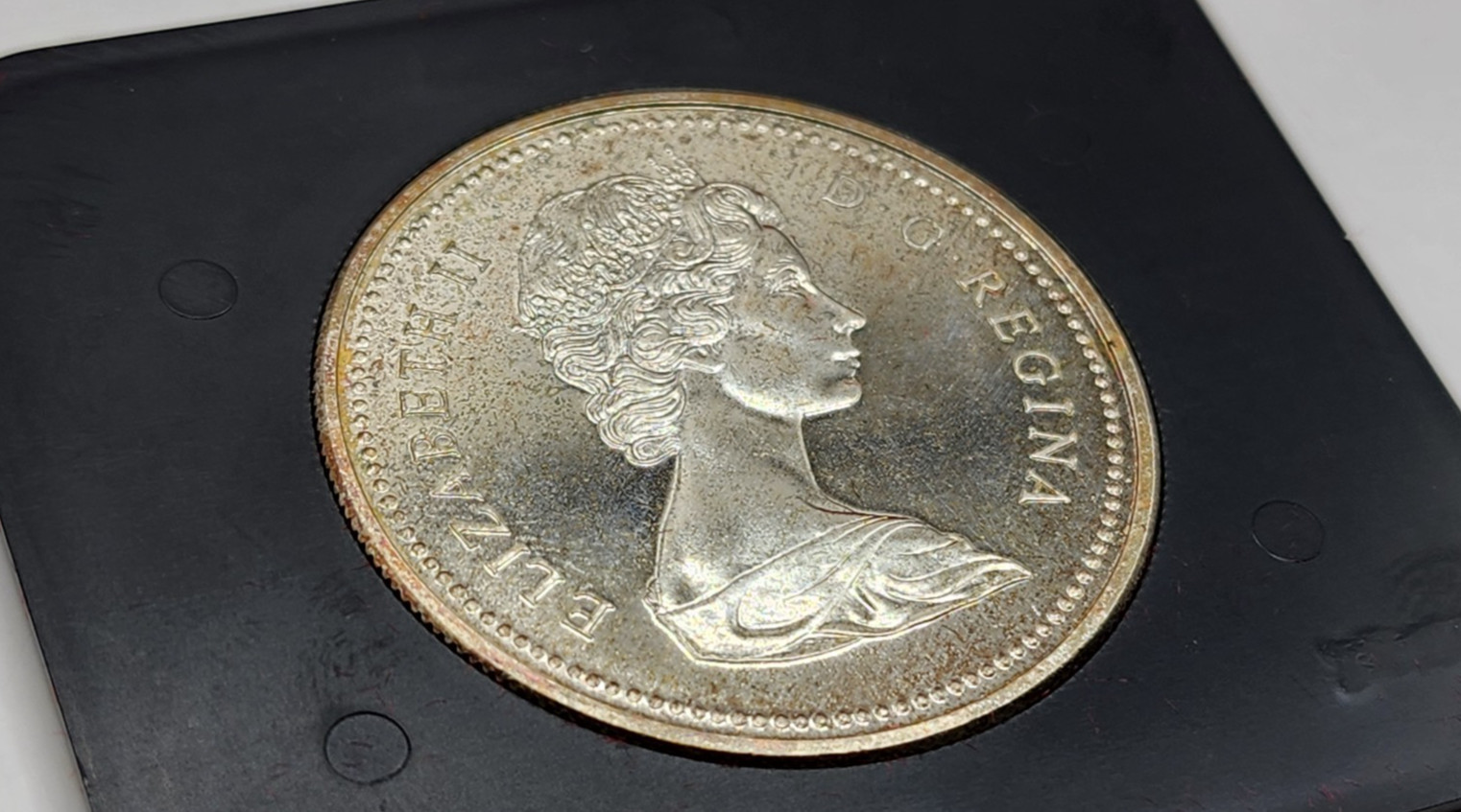 1972 Canada 1 Dollar Silver Coin - KM#64.2a