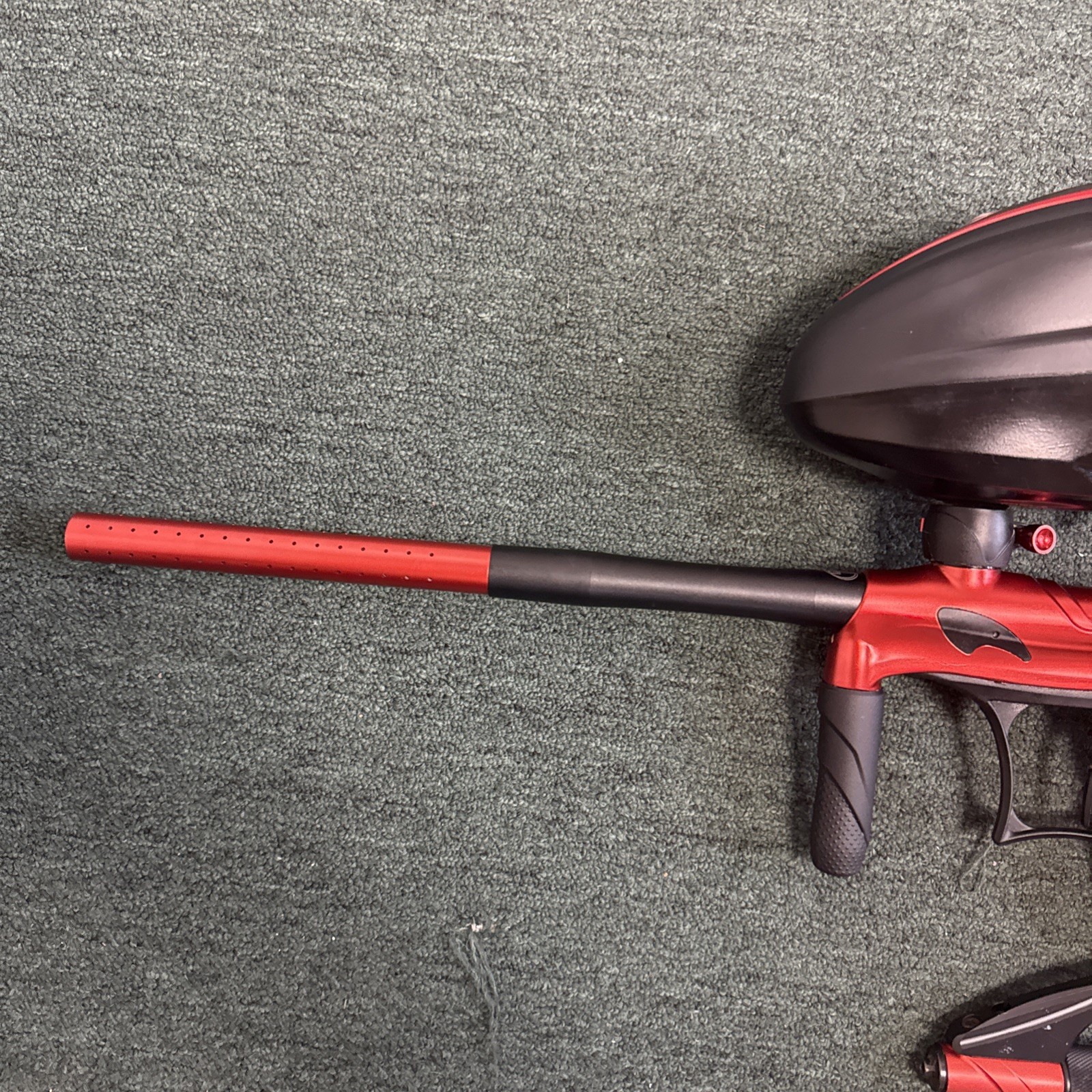 Tippmann Crossover Paintball Red W/ Paintballs