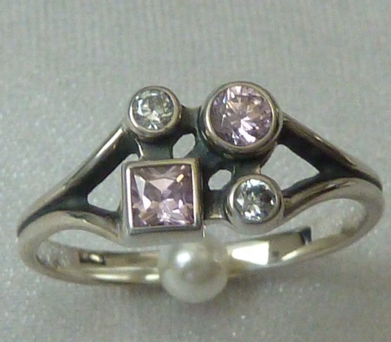 Vintage Sterling Ring, Pink CZ's, & White CZ's size 5.5 & 6.5, Konder #550