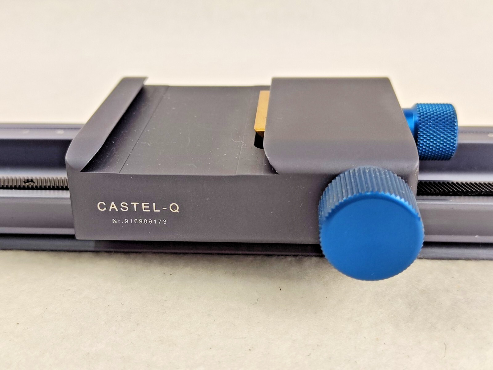 NOVOFLEX Q System Focusing Rail Rack with Quick Release Base (Castel-Q)