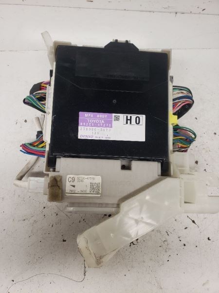 2012 Toyota Prius Control Module Multiplex Network Left Hand Dash OEM 1005578