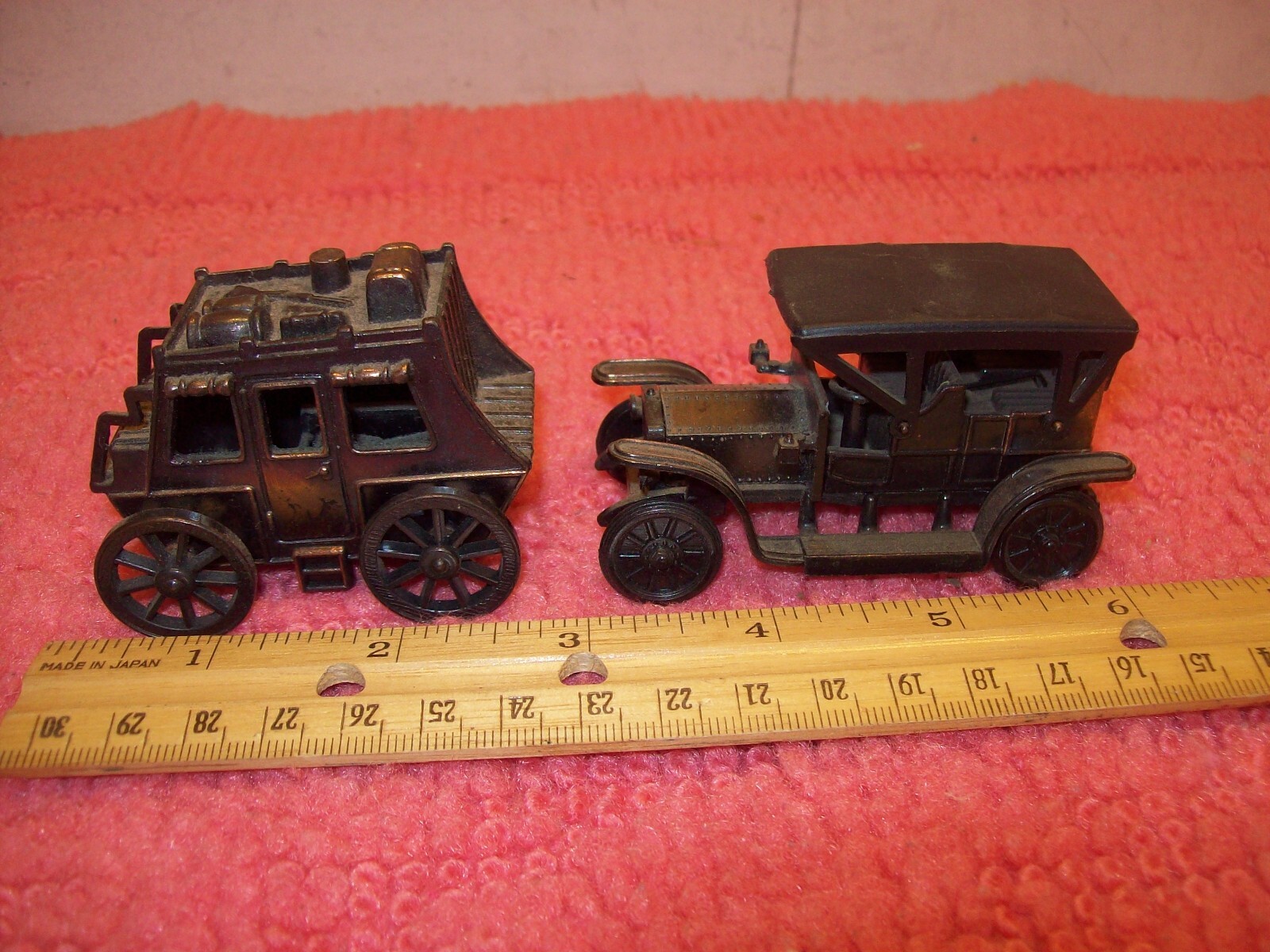 Vintage Pencil Sharpener Lot of 2, Stagecoach Western & Rolls Royce Hong Kong