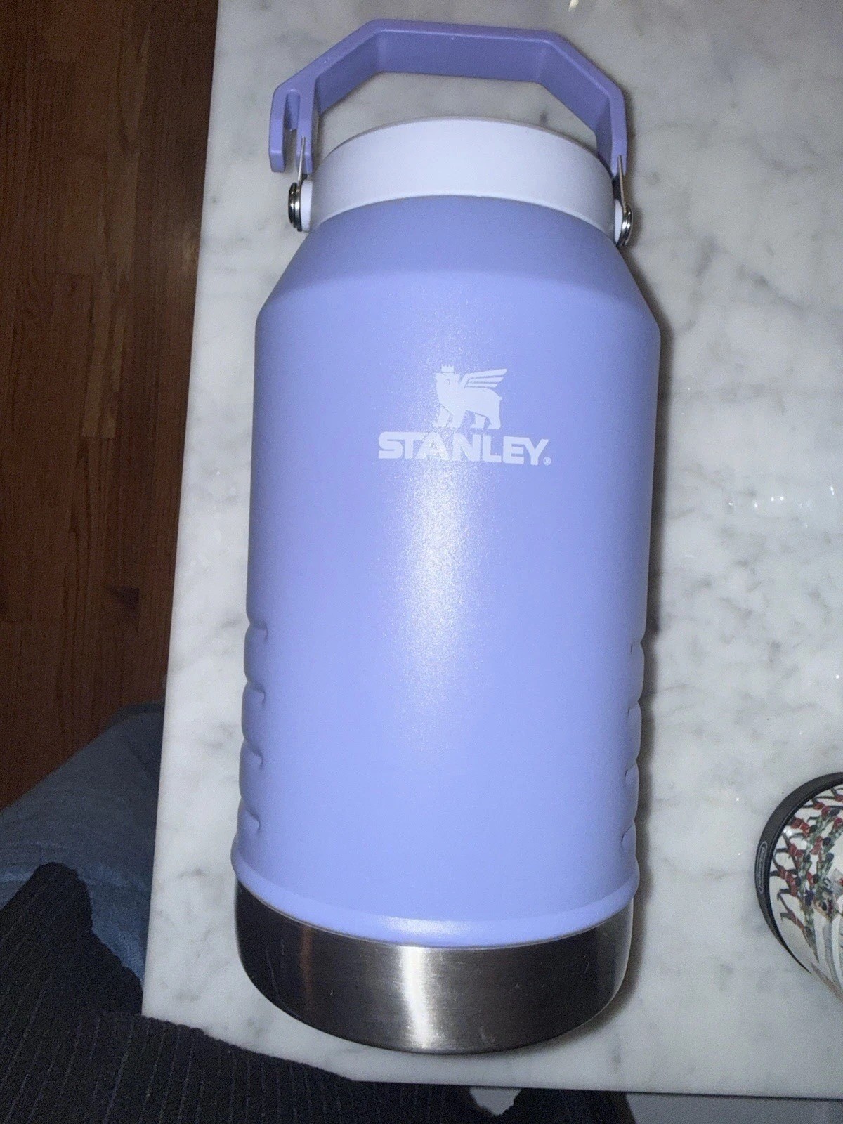 Stanley The IceFlow Flip Straw 2.0 Jug in the Hydrangea color and 96 oz size NEW