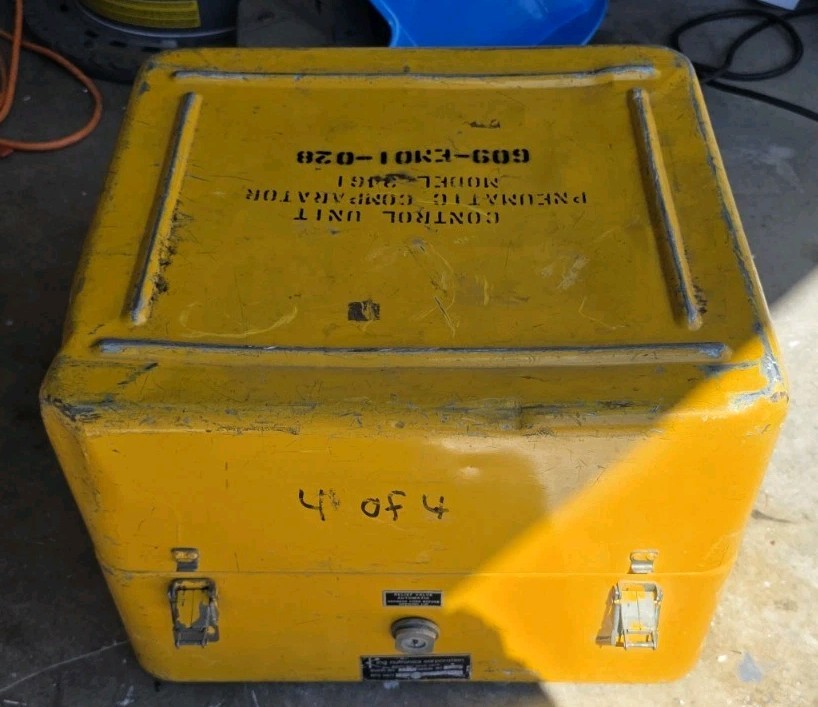 King Nutronics - model 3461-48-101- Portable Pressure Calibration System
