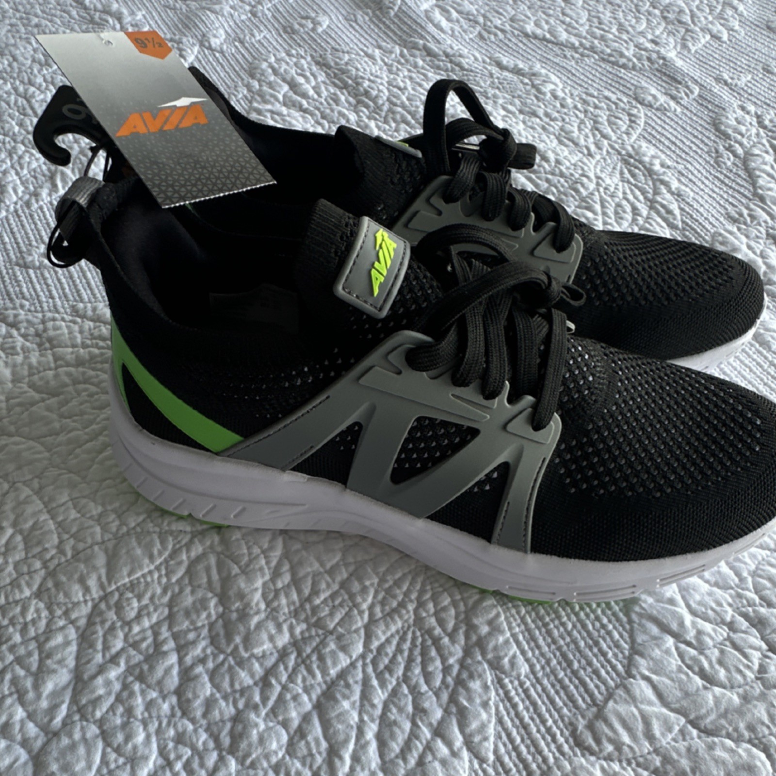 Avia Men's Running Shoes Black Gray Green Fabric Breathable Low Top Size 9.5