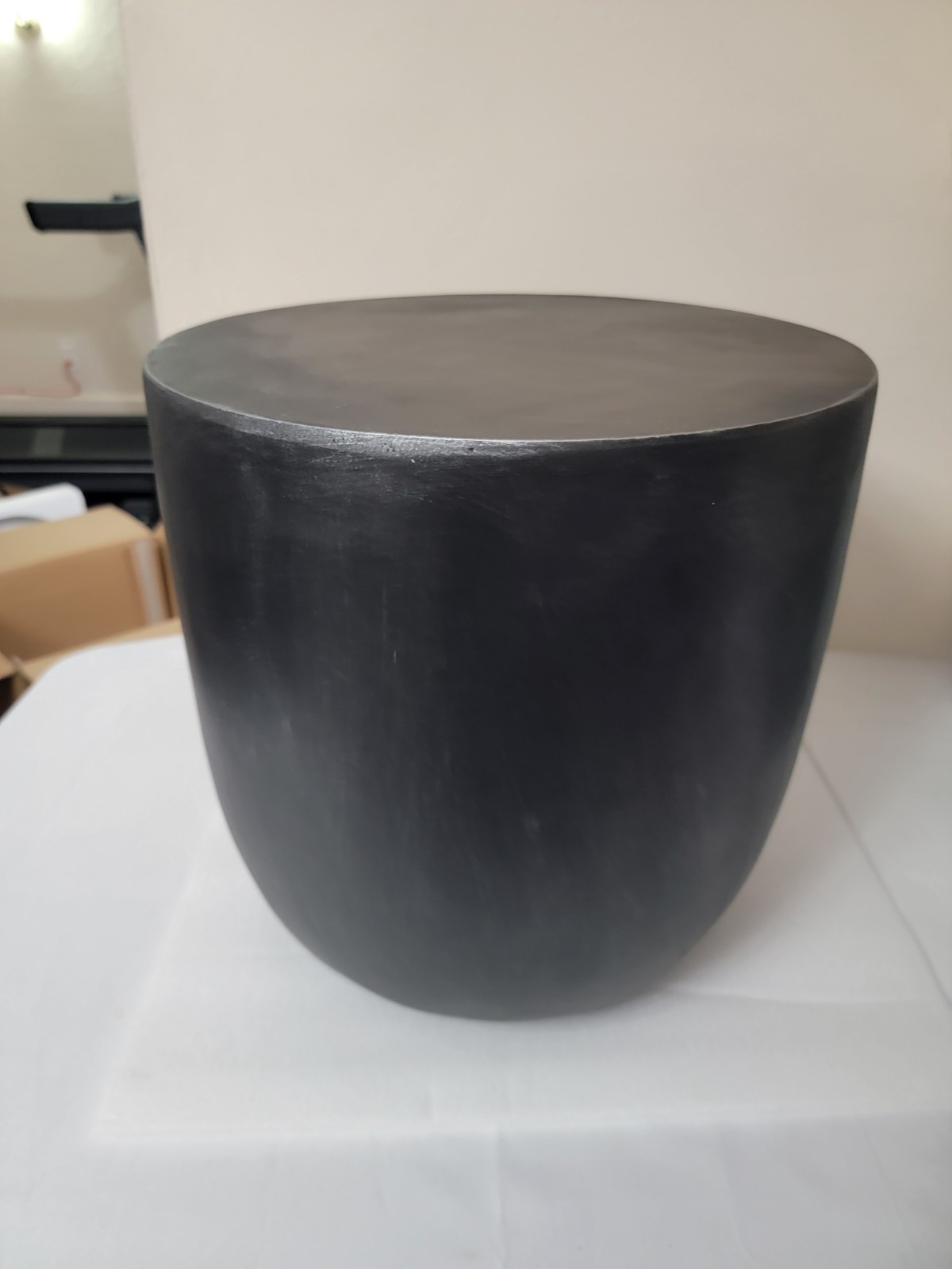 Dexmalle Outdoor LightWeight Concrete Side Table