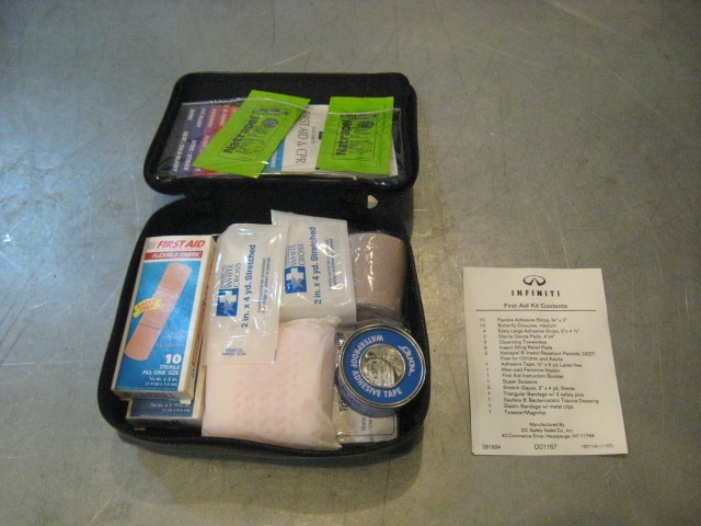 05 Infiniti G35 First Aid Kit R18489