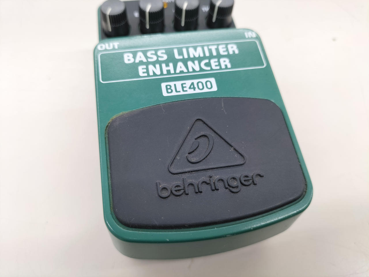 BEHRINGER EFFECTOR BLE400 From Japan