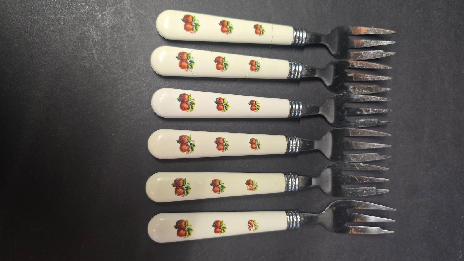 China Pearl Apple Handle Plastic Stainless Steel Dessert Forks Set Of 6 Country